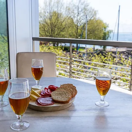 Lakeside Avec Terrasse Et Vue Panoramique Apartment